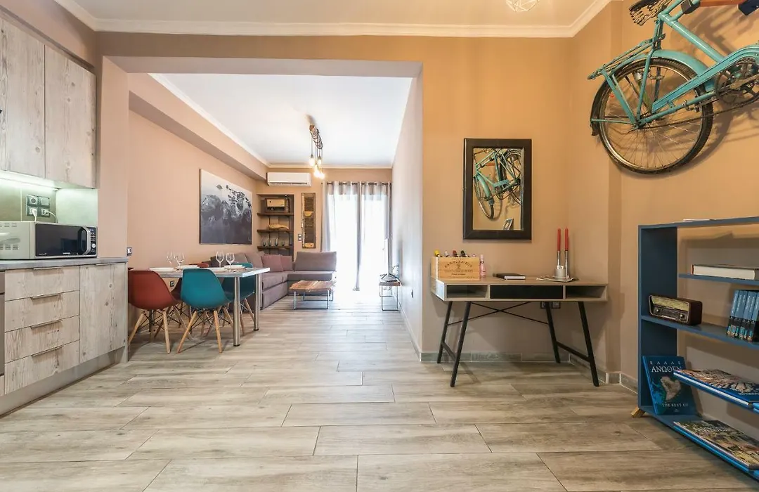 Stylish Luxury Apartment Near Acropolis At Neos Kosmos Metro Station-1